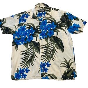 FAVANT blue White Flora designed in Hawaii